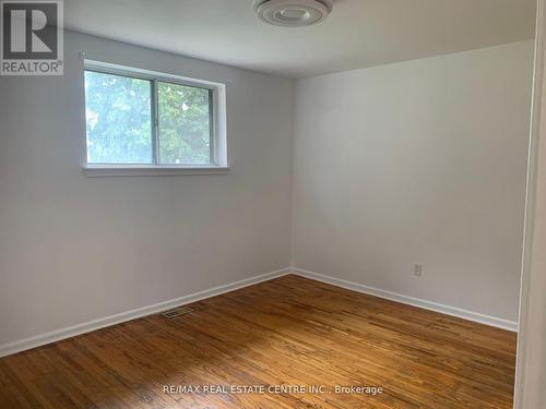 Upper - 23 Avondale Boulevard, Brampton, ON - Indoor Photo Showing Other Room