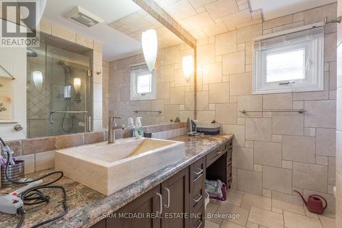 4484 Jenkins Crescent, Mississauga (Hurontario), ON - Indoor Photo Showing Bathroom