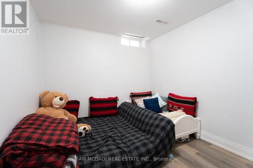 4484 Jenkins Crescent, Mississauga (Hurontario), ON - Indoor Photo Showing Bedroom