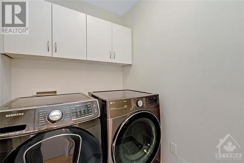 204 Espin Heights, Ottawa, ON - Indoor Photo Showing Laundry Room