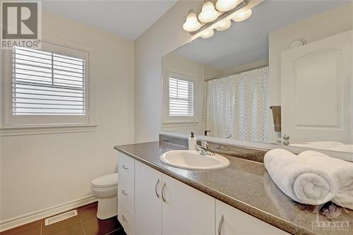 204 Espin Heights, Ottawa, ON - Indoor Photo Showing Bathroom