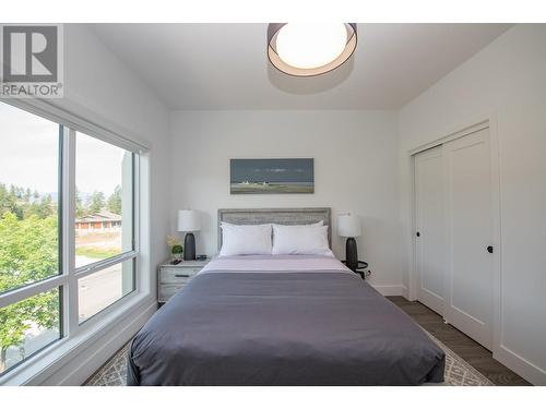 105 Predator Ridge Drive Unit# 4, Vernon, BC - Indoor Photo Showing Bedroom