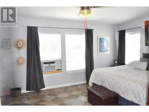 9-1030 Ricardo Road, Kamloops, BC - Indoor Photo Showing Bedroom