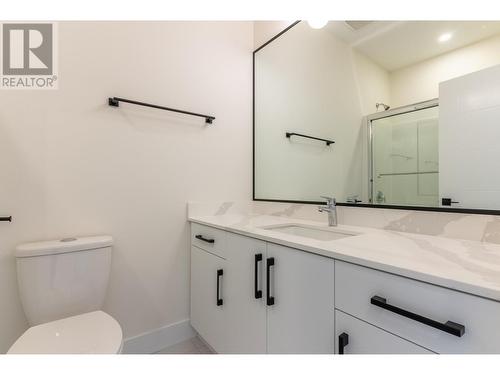 1055 Forden Place, Kamloops, BC - Indoor Photo Showing Bathroom