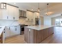 1055 Forden Place, Kamloops, BC  - Indoor Photo Showing Kitchen With Upgraded Kitchen 