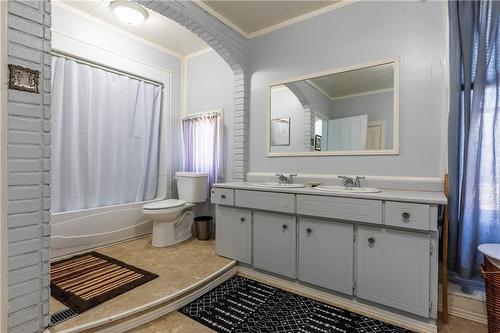 67 Beechwood Avenue, Hamilton, ON - Indoor Photo Showing Bathroom