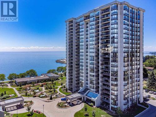 1705 - 2180 Marine Drive, Oakville (Bronte West), ON - Outdoor With Body Of Water With Facade