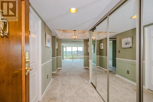 1705 - 2180 Marine Drive, Oakville (Bronte West), ON - Indoor Photo Showing Other Room