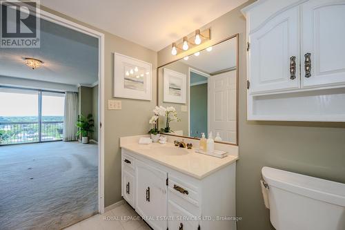 1705 - 2180 Marine Drive, Oakville (Bronte West), ON - Indoor Photo Showing Bathroom