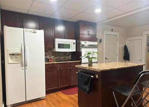 344 Empire Avenue, Virden, MB - Indoor Photo Showing Kitchen