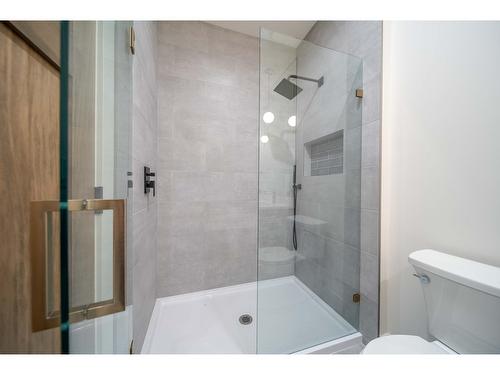 107 Sullivan Drive, Kimberley, BC - Indoor Photo Showing Bathroom