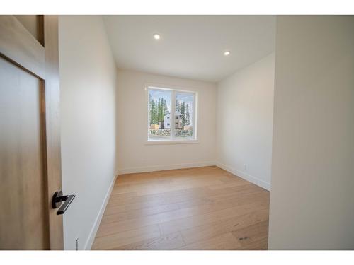 107 Sullivan Drive, Kimberley, BC - Indoor Photo Showing Other Room