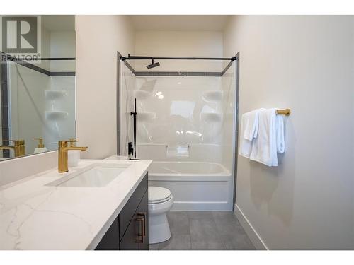 107 Sullivan Drive, Kimberley, BC - Indoor Photo Showing Bathroom