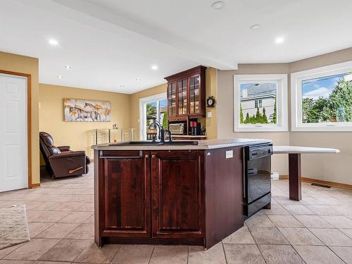 Kitchen - 382 Rue St-Aubin, Vaudreuil-Dorion, QC - Indoor Photo Showing Kitchen