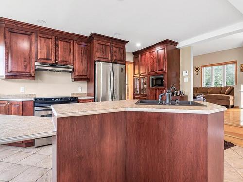 Kitchen - 382 Rue St-Aubin, Vaudreuil-Dorion, QC - Indoor Photo Showing Kitchen