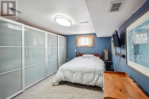 217 Slater Crescent, Oakville (Old Oakville), ON - Indoor Photo Showing Bedroom