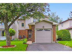 27 ROTHESAY Drive  Ottawa, ON K2L 1V4