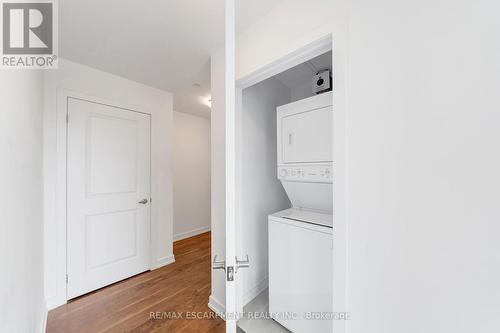 512 - 125 Shoreview Place, Hamilton (Stoney Creek), ON - Indoor Photo Showing Laundry Room