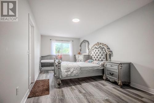 118 Mowat Crescent, Halton Hills (Georgetown), ON - Indoor Photo Showing Bedroom