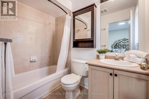 118 Mowat Crescent, Halton Hills, ON - Indoor Photo Showing Bathroom