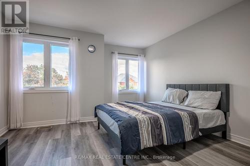 118 Mowat Crescent, Halton Hills (Georgetown), ON - Indoor Photo Showing Bedroom