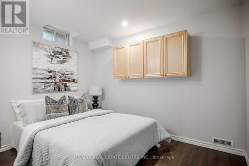 118 Mowat Crescent, Halton Hills, ON - Indoor Photo Showing Bedroom