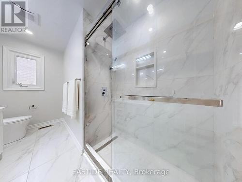 3282 Dragon Drive, Mississauga, ON - Indoor Photo Showing Bathroom