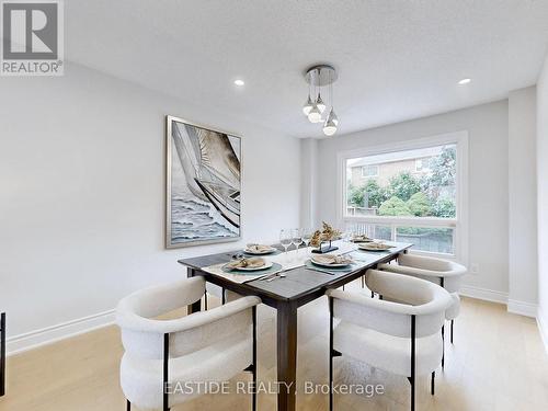 3282 Dragon Drive, Mississauga, ON - Indoor Photo Showing Dining Room