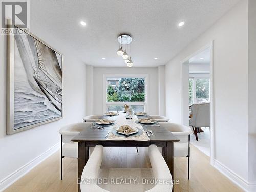 3282 Dragon Drive, Mississauga (Fairview), ON - Indoor Photo Showing Dining Room