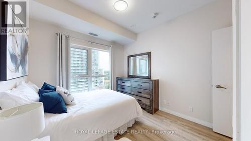 909 - 2152 Lawrence Avenue E, Toronto (Wexford-Maryvale), ON - Indoor Photo Showing Bedroom