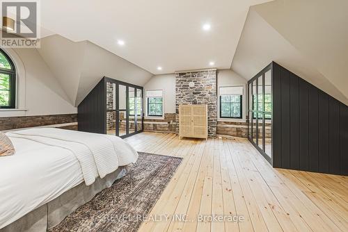 7399 Bell School Line, Milton (Nelson), ON - Indoor Photo Showing Bedroom