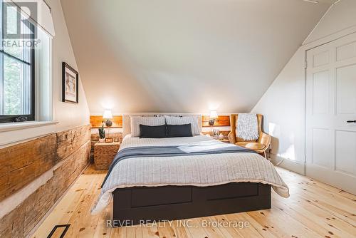 7399 Bell School Line, Milton (Nelson), ON - Indoor Photo Showing Bedroom