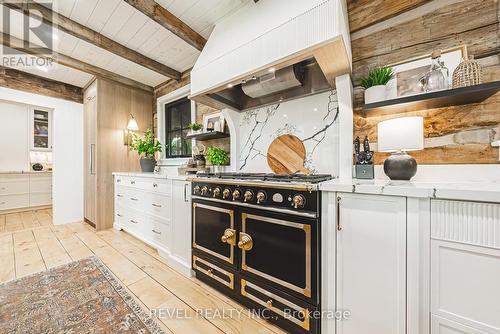 7399 Bell School Line, Milton, ON - Indoor Photo Showing Kitchen