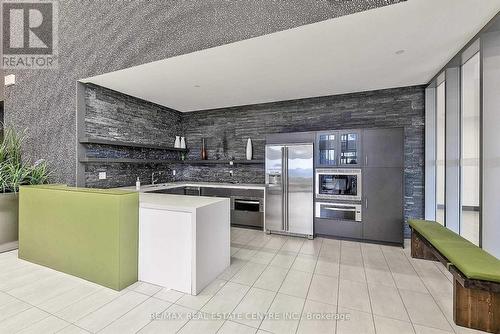 1711 - 360 Square One Drive, Mississauga (City Centre), ON - Indoor Photo Showing Kitchen