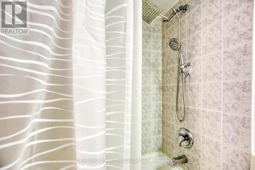 503 - 300 Ray Lawson Boulevard S, Brampton, ON - Indoor Photo Showing Bathroom