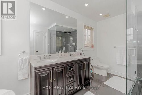 4 Champion Court, Brampton (Credit Valley), ON - Indoor Photo Showing Bathroom