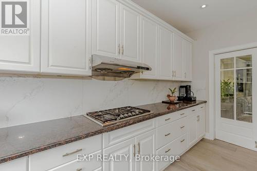 4 Champion Court, Brampton (Credit Valley), ON - Indoor Photo Showing Kitchen