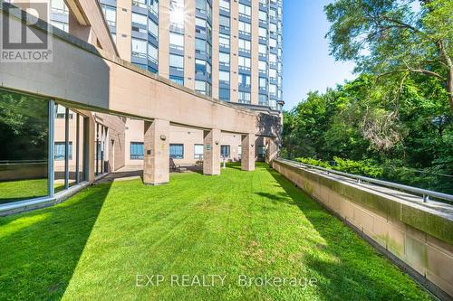 401 - 1 Hickory Tree Road, Toronto (Weston), ON - Outdoor