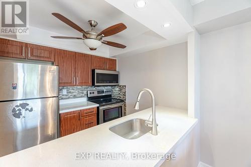 401 - 1 Hickory Tree Road, Toronto (Weston), ON - Indoor Photo Showing Kitchen