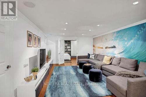 161 Dornie Road, Oakville (Eastlake), ON - Indoor Photo Showing Living Room