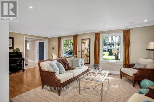 161 Dornie Road, Oakville (Eastlake), ON - Indoor Photo Showing Living Room