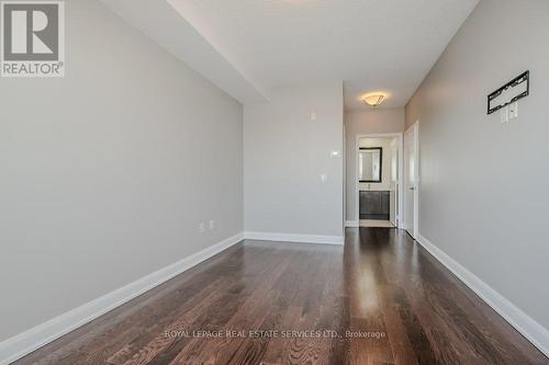 504 - 2470 Prince Michael Drive, Oakville (Iroquois Ridge North), ON - Indoor Photo Showing Other Room