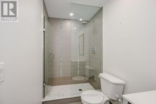 504 - 2470 Prince Michael Drive, Oakville (Iroquois Ridge North), ON - Indoor Photo Showing Bathroom