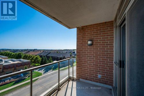 504 - 2470 Prince Michael Drive, Oakville (Iroquois Ridge North), ON - Outdoor With View With Exterior