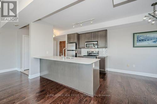 504 - 2470 Prince Michael Drive, Oakville (Iroquois Ridge North), ON - Indoor Photo Showing Kitchen With Upgraded Kitchen