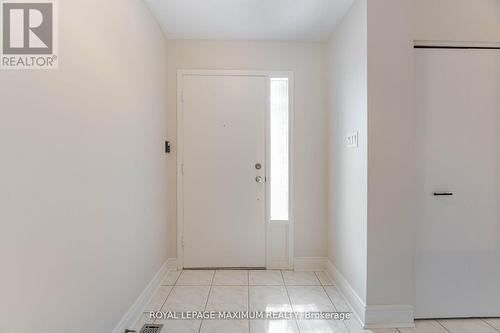 8 Giles Court, Toronto (Mount Olive-Silverstone-Jamestown), ON - Indoor Photo Showing Other Room