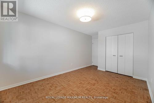 8 Giles Court, Toronto (Mount Olive-Silverstone-Jamestown), ON - Indoor Photo Showing Other Room