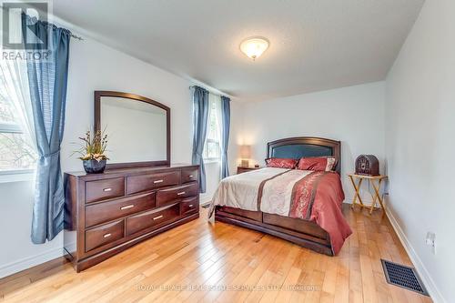 138 - 1055 Shawnmarr Road, Mississauga (Port Credit), ON - Indoor Photo Showing Bedroom