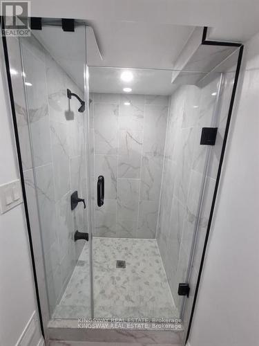 145 Fred Young Drive, Toronto (Downsview-Roding-Cfb), ON - Indoor Photo Showing Bathroom