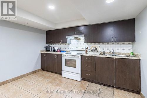 29 Cheviot Crescent, Brampton (Heart Lake East), ON - Indoor Photo Showing Kitchen With Double Sink